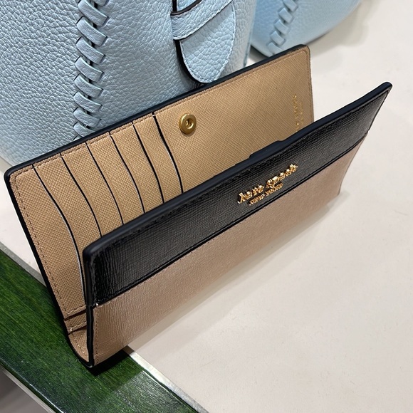 Kate Spade Morgan Colorblocked Slim Bifold Wallet 
Cafe Mocha 
NWT - Picture 11 of 16